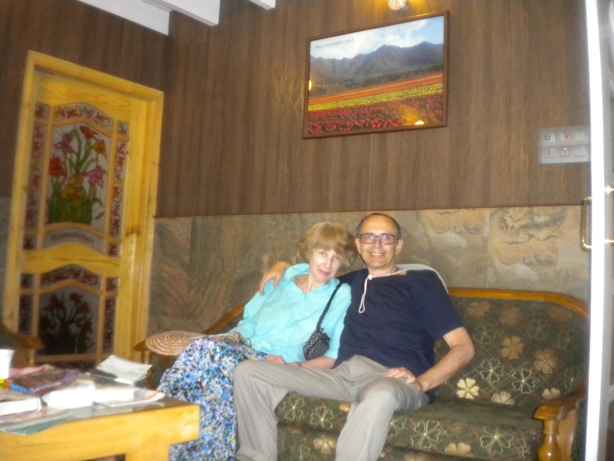 Blooming Dale Hotel Srīnagar Esterno foto
