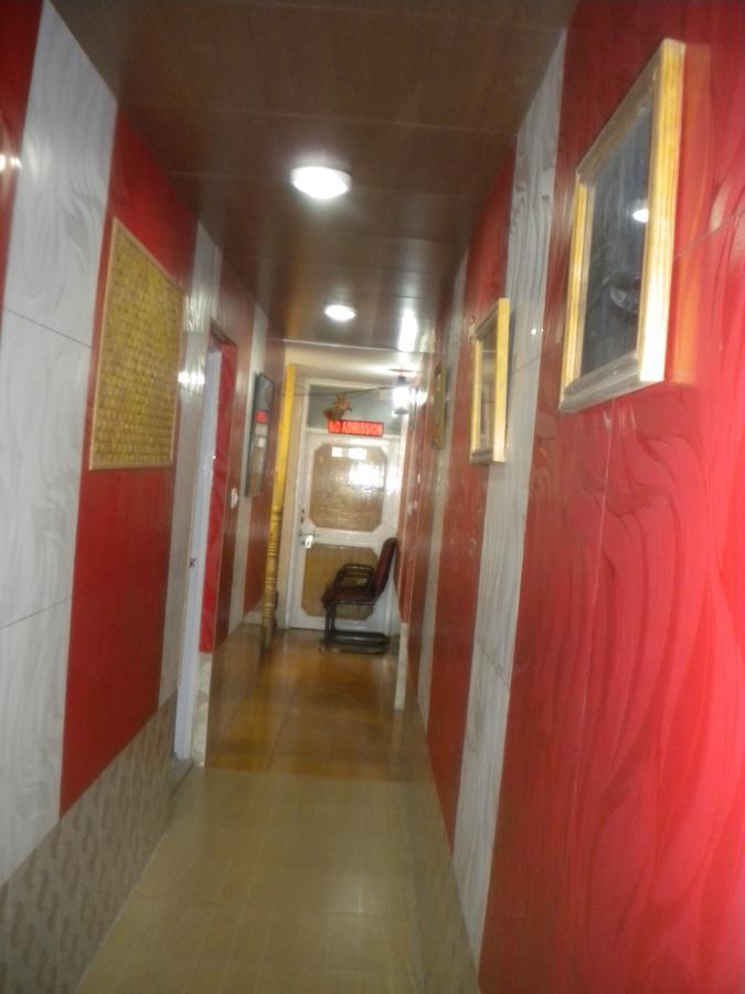 Blooming Dale Hotel Srīnagar Esterno foto