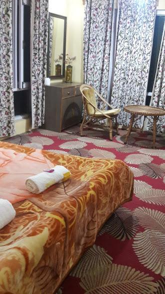 Blooming Dale Hotel Srīnagar Esterno foto