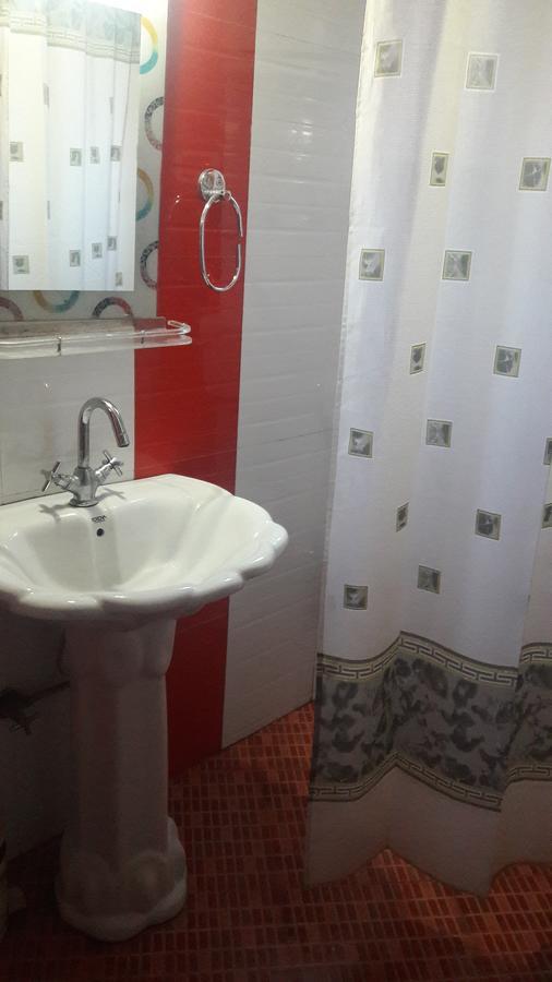 Blooming Dale Hotel Srīnagar Esterno foto